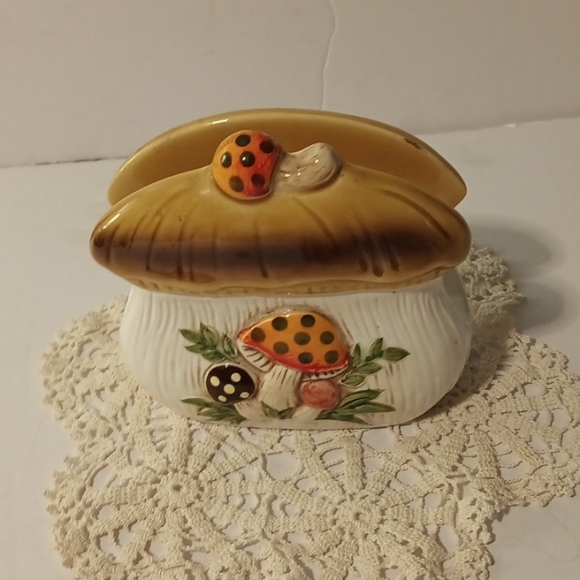 Vintage Merry MUSHROOM NAPKIN HOLDER Sears And Roebuck 1978